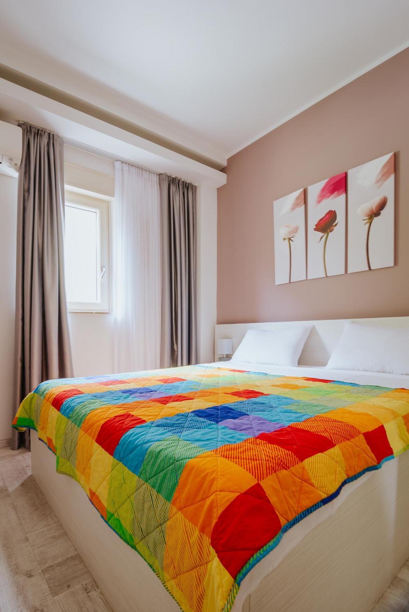 Apartments Casa Delone コトル 部屋 写真